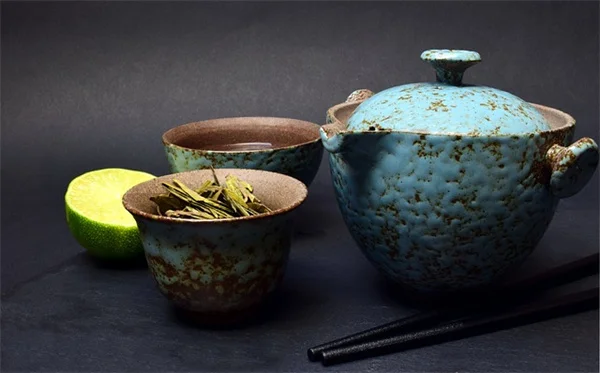 メヒシバ予防は土壌温度13℃が目安！発芽前除草剤の散布タイミングとコツ